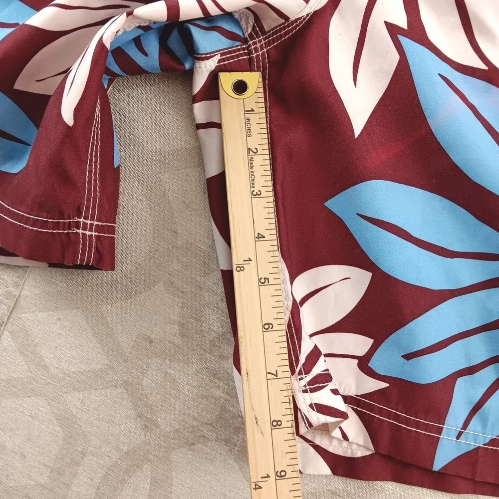 J. Crew Men's Burgundy Floral Swim Trunks Size 38 Cargo‎ Pockets